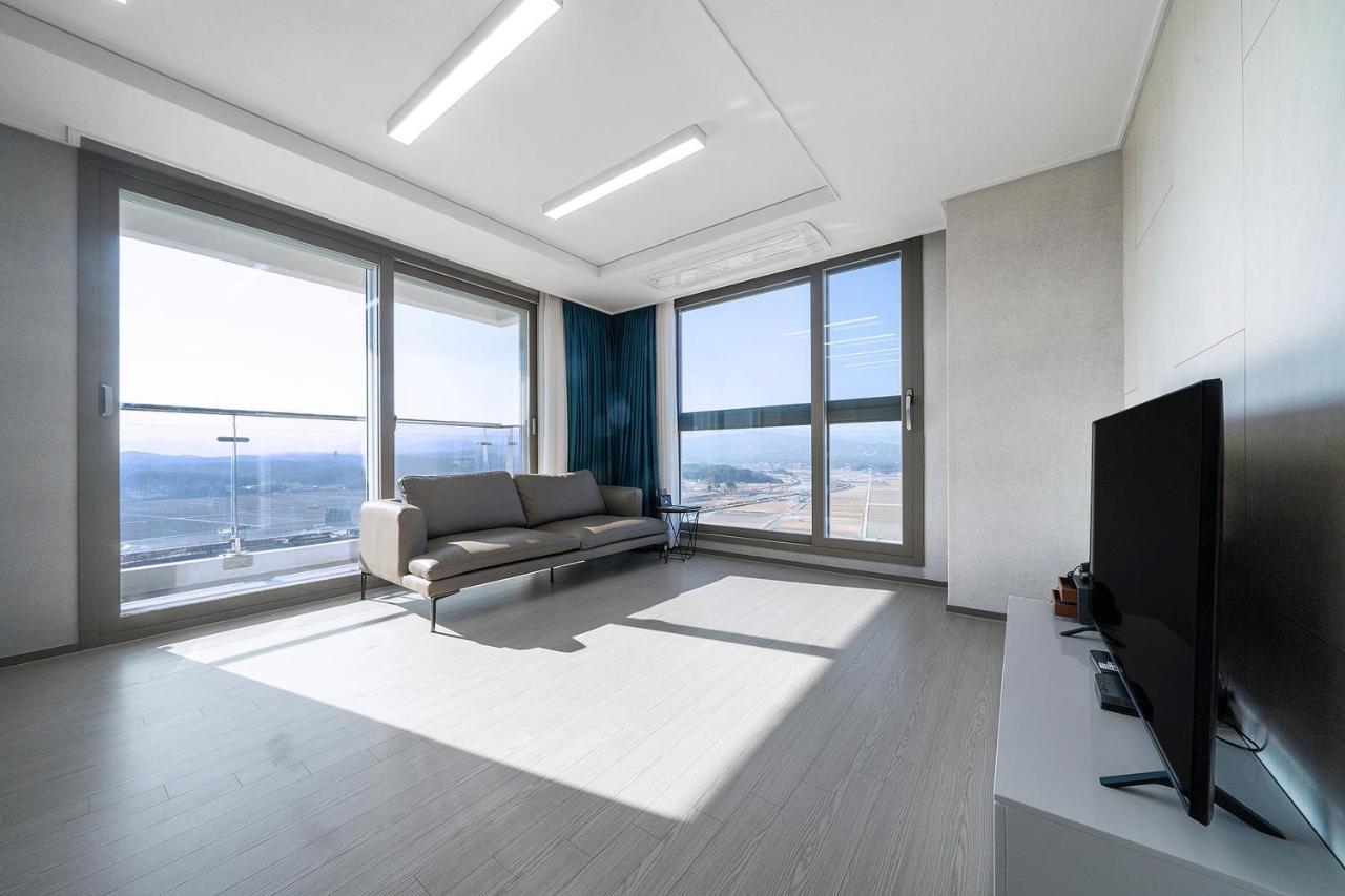Gangneung Chonpines Ocean Suites Hotel Екстер'єр фото