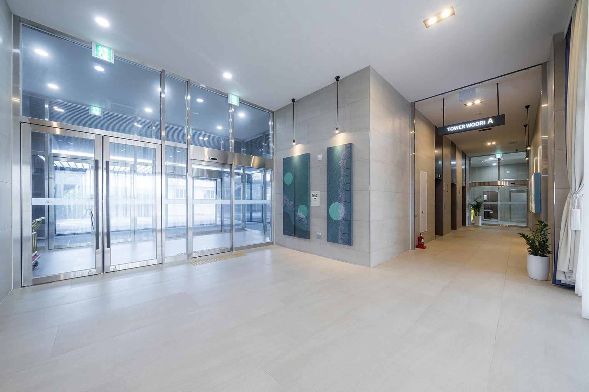 Gangneung Chonpines Ocean Suites Hotel Екстер'єр фото