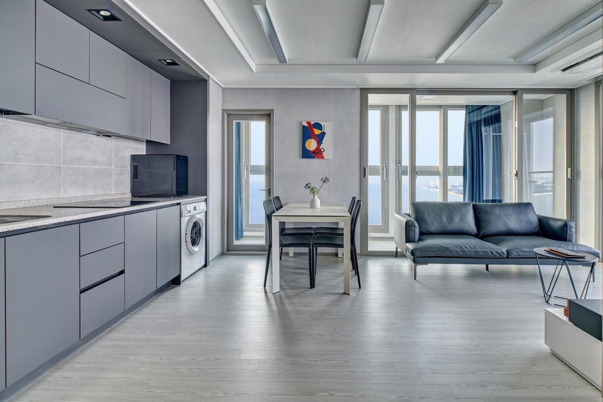 Gangneung Chonpines Ocean Suites Hotel Екстер'єр фото