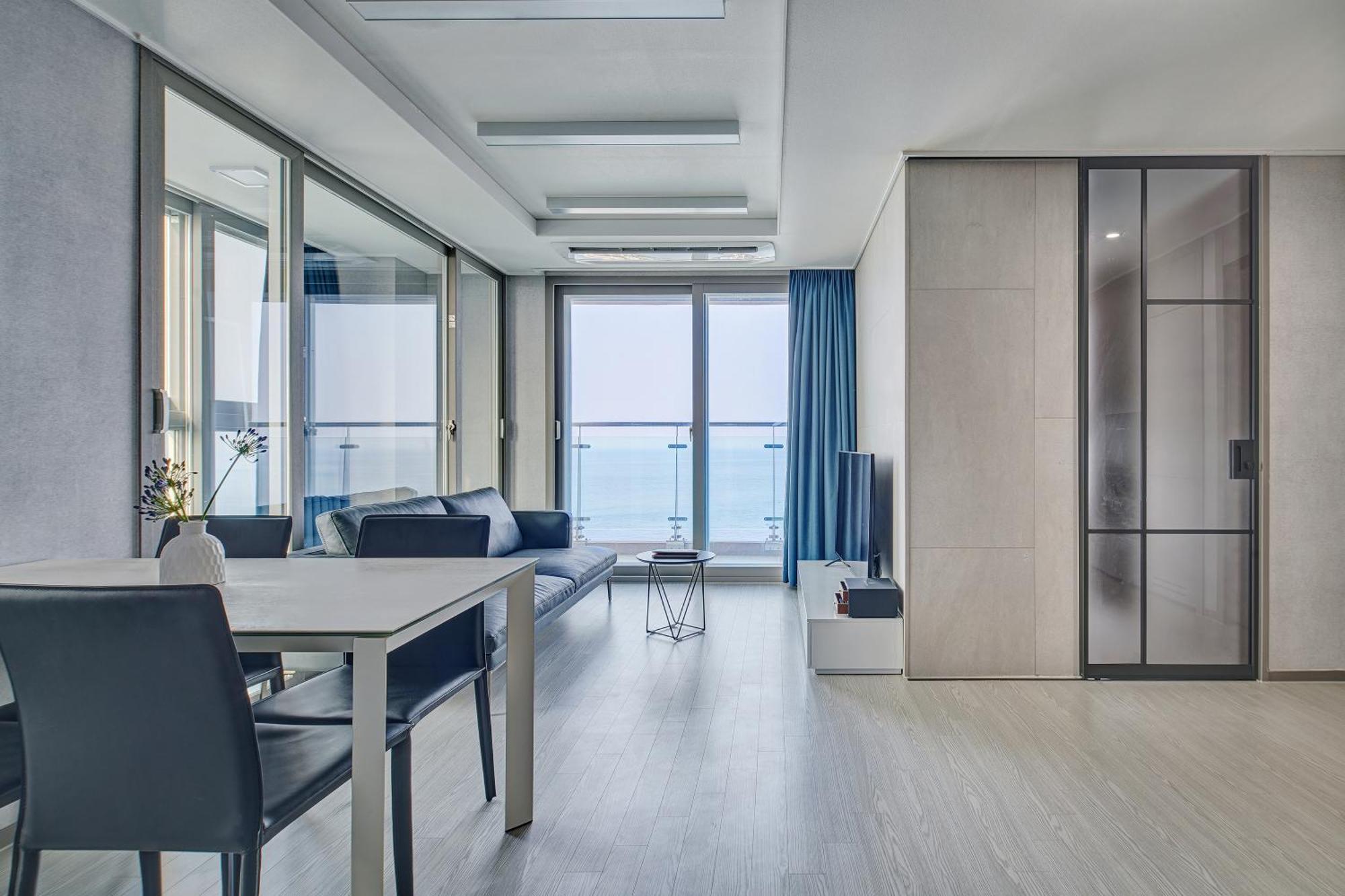 Gangneung Chonpines Ocean Suites Hotel Екстер'єр фото