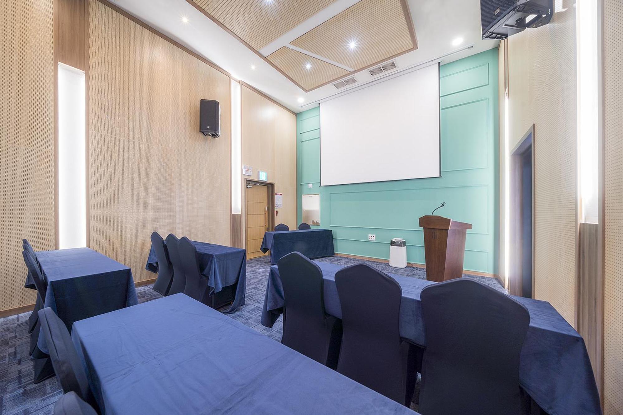 Gangneung Chonpines Ocean Suites Hotel Екстер'єр фото