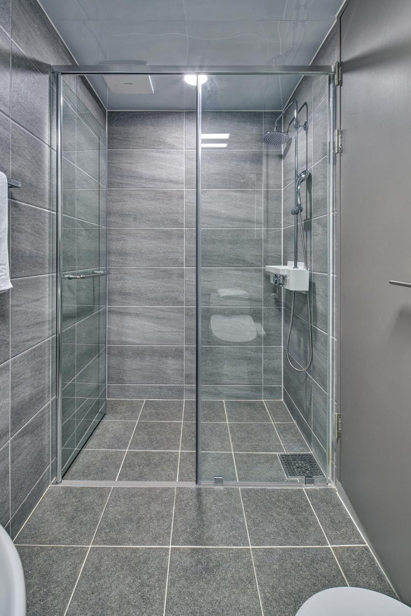 Gangneung Chonpines Ocean Suites Hotel Екстер'єр фото