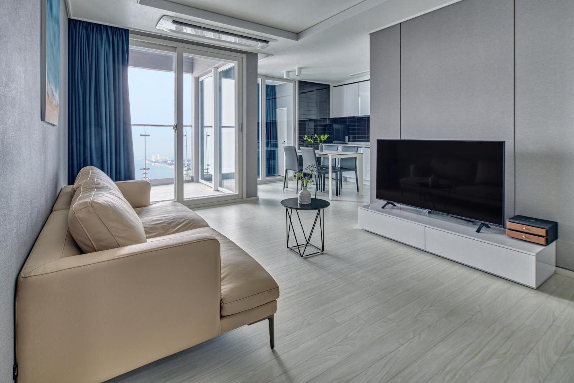 Gangneung Chonpines Ocean Suites Hotel Екстер'єр фото